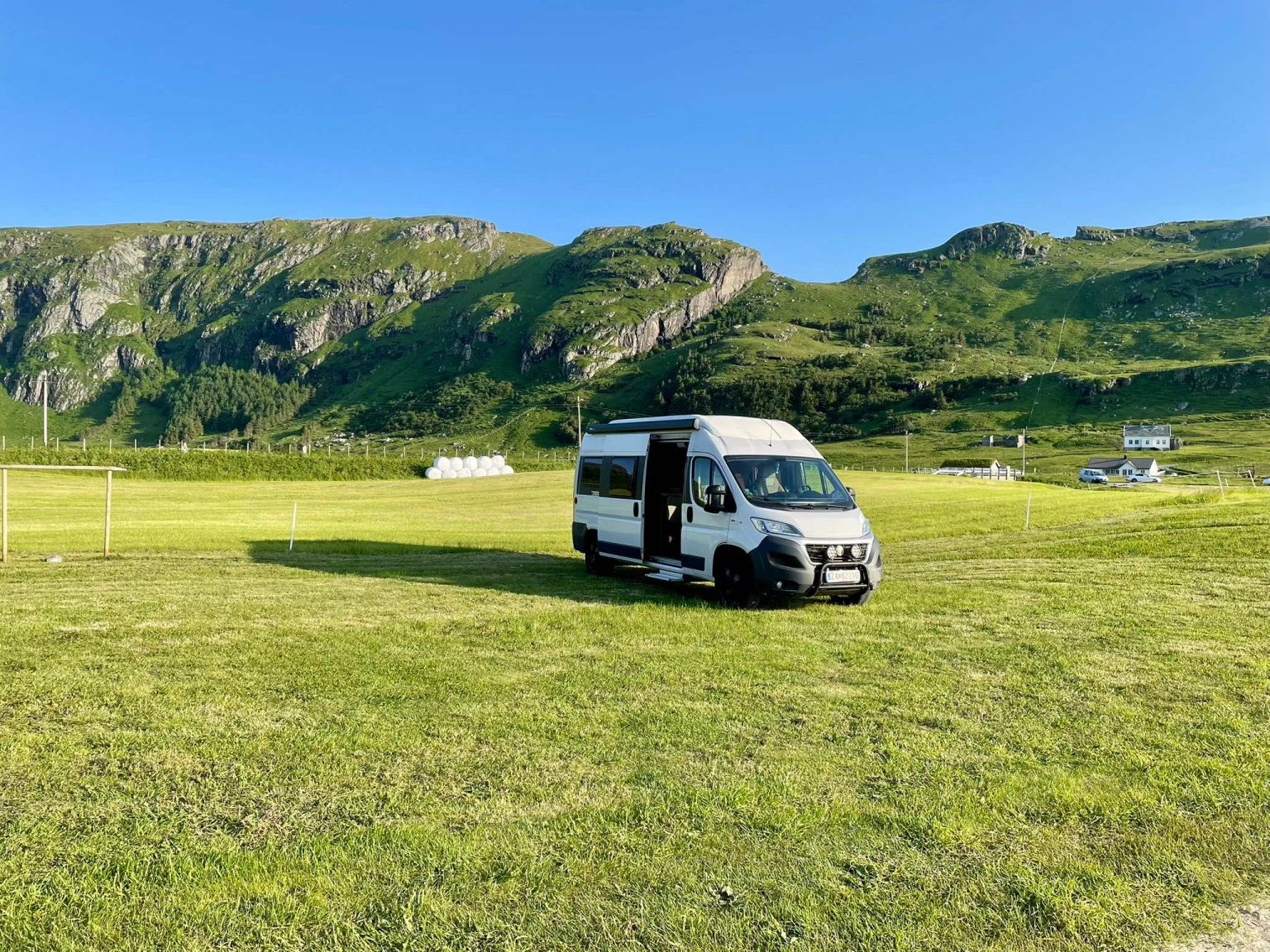 Energeticky nezávislý kompletne zariadený karavan KNAUS