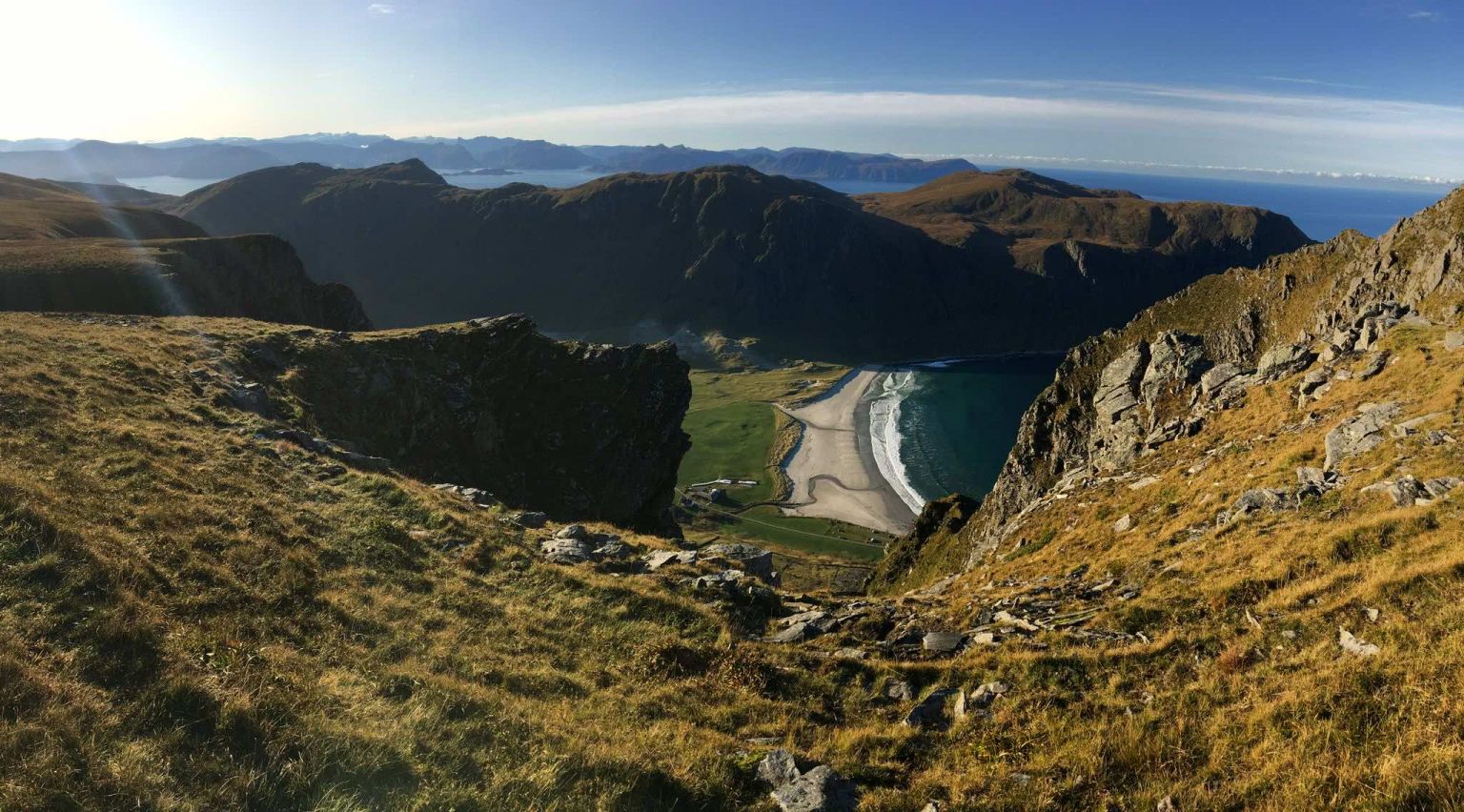 Poradíme vám ideálne miesta na turistiku a kempovanie na divoko