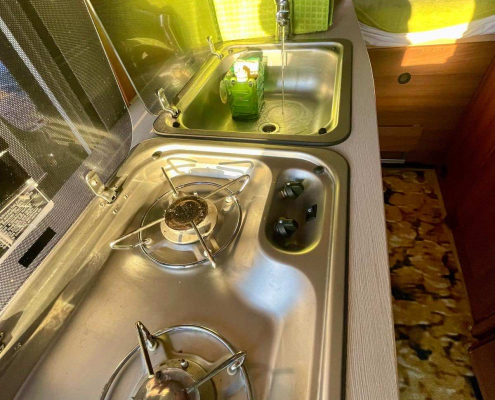 Energeticky nezávislý, kompletne vybavený karavan KNAUS